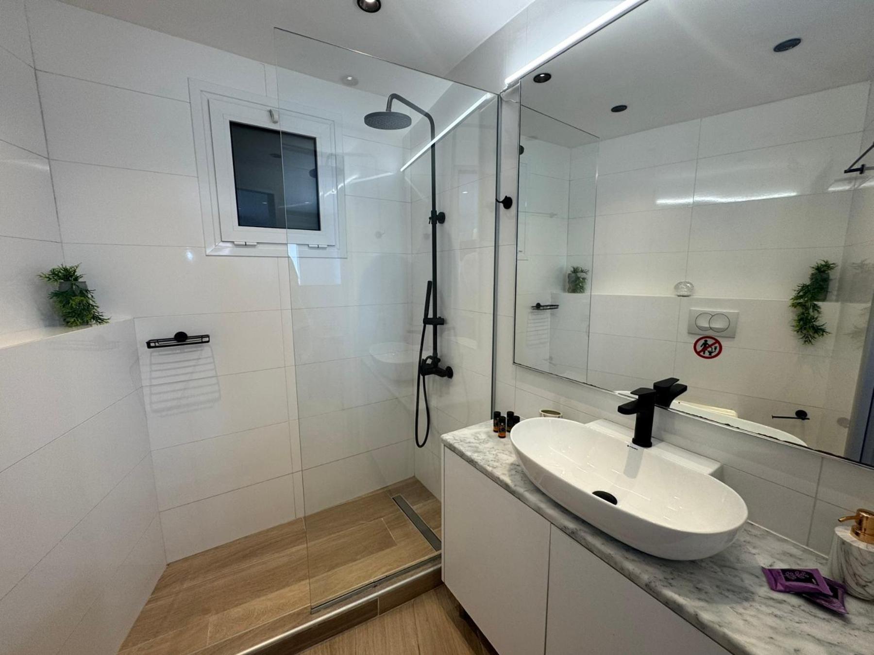 Eleftherias Suites - Near Beach Apartments Marathi  Buitenkant foto