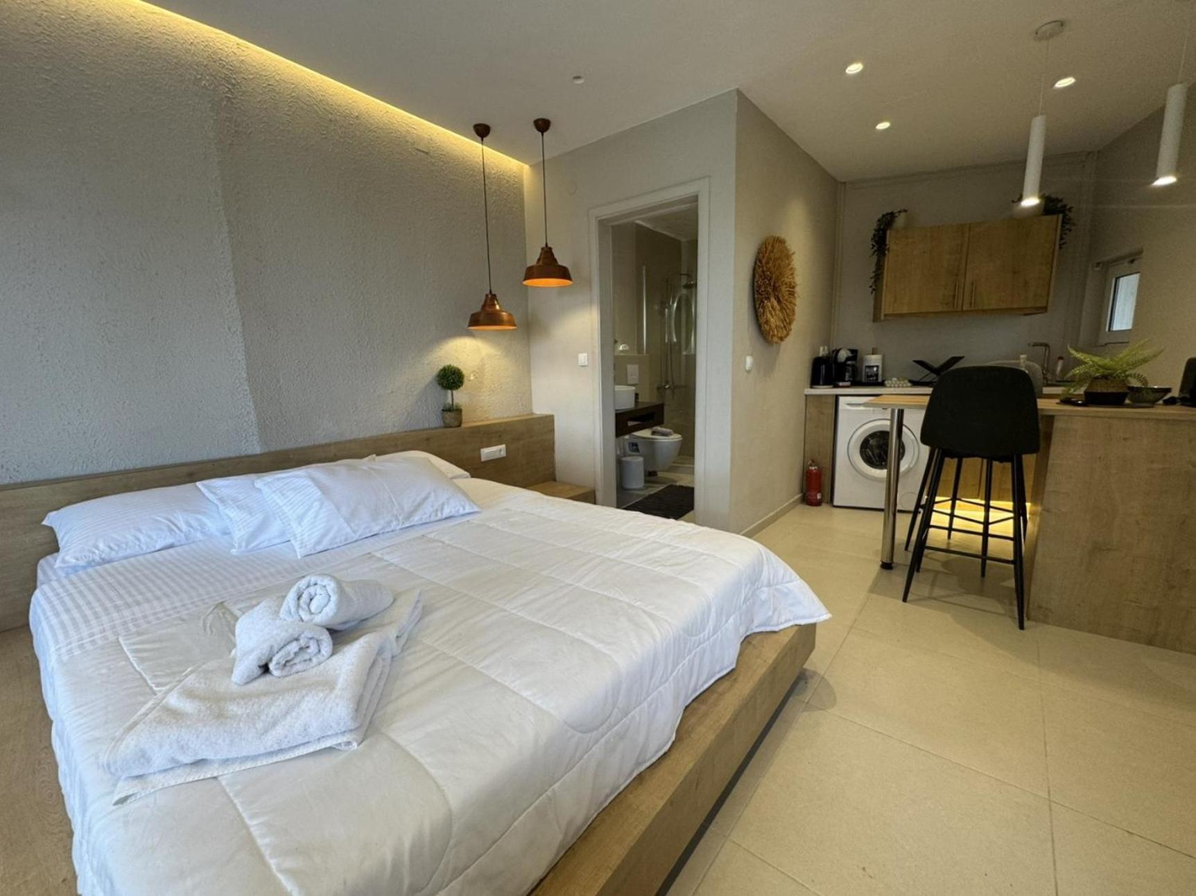 Eleftherias Suites - Near Beach Apartments Marathi  Buitenkant foto